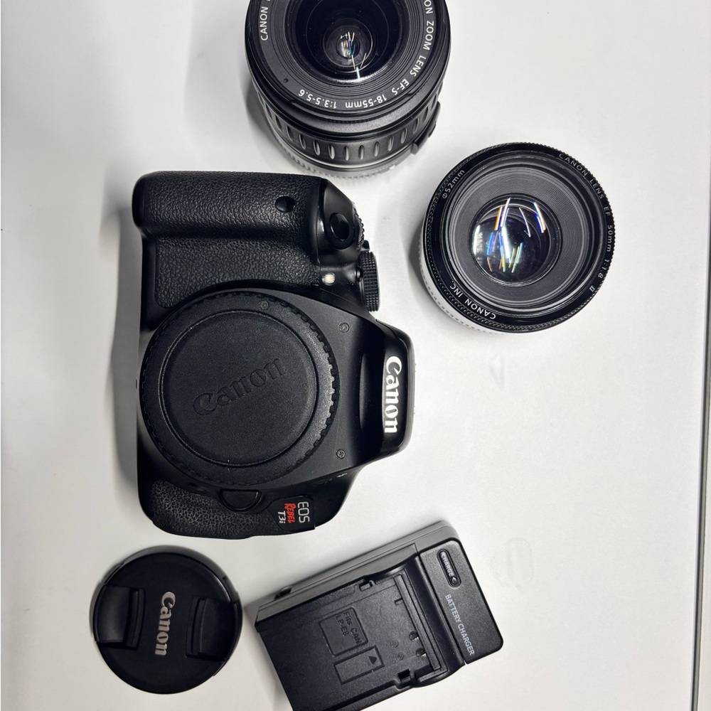 Canon EOS Rebel T3i Black Camera Set